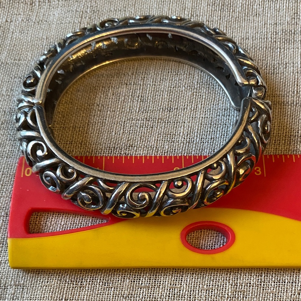 Scroll Work Silver Bangle Swirl Hinged Bracelet V… - image 3